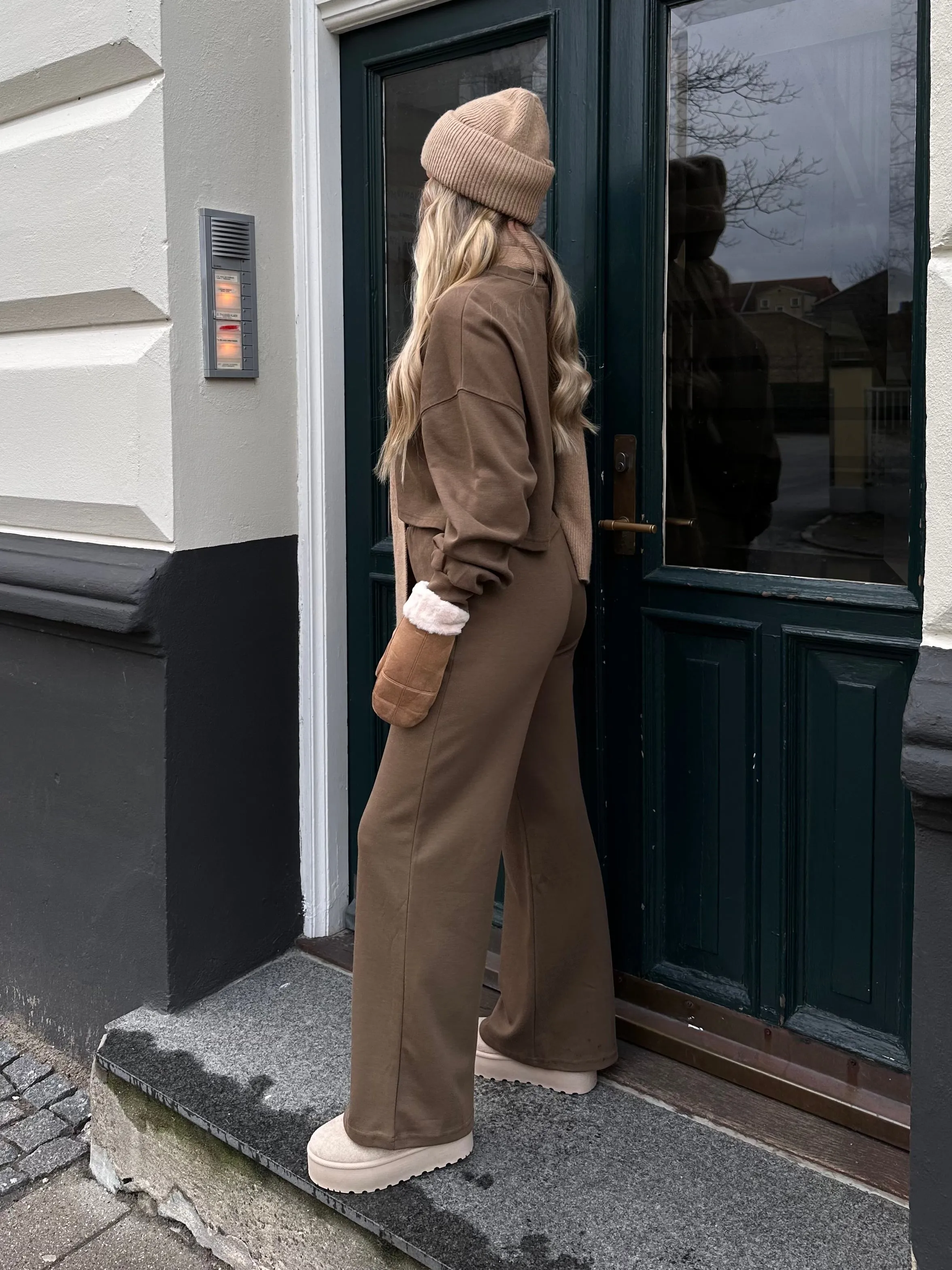 Alma sweatshirt mørkebrun