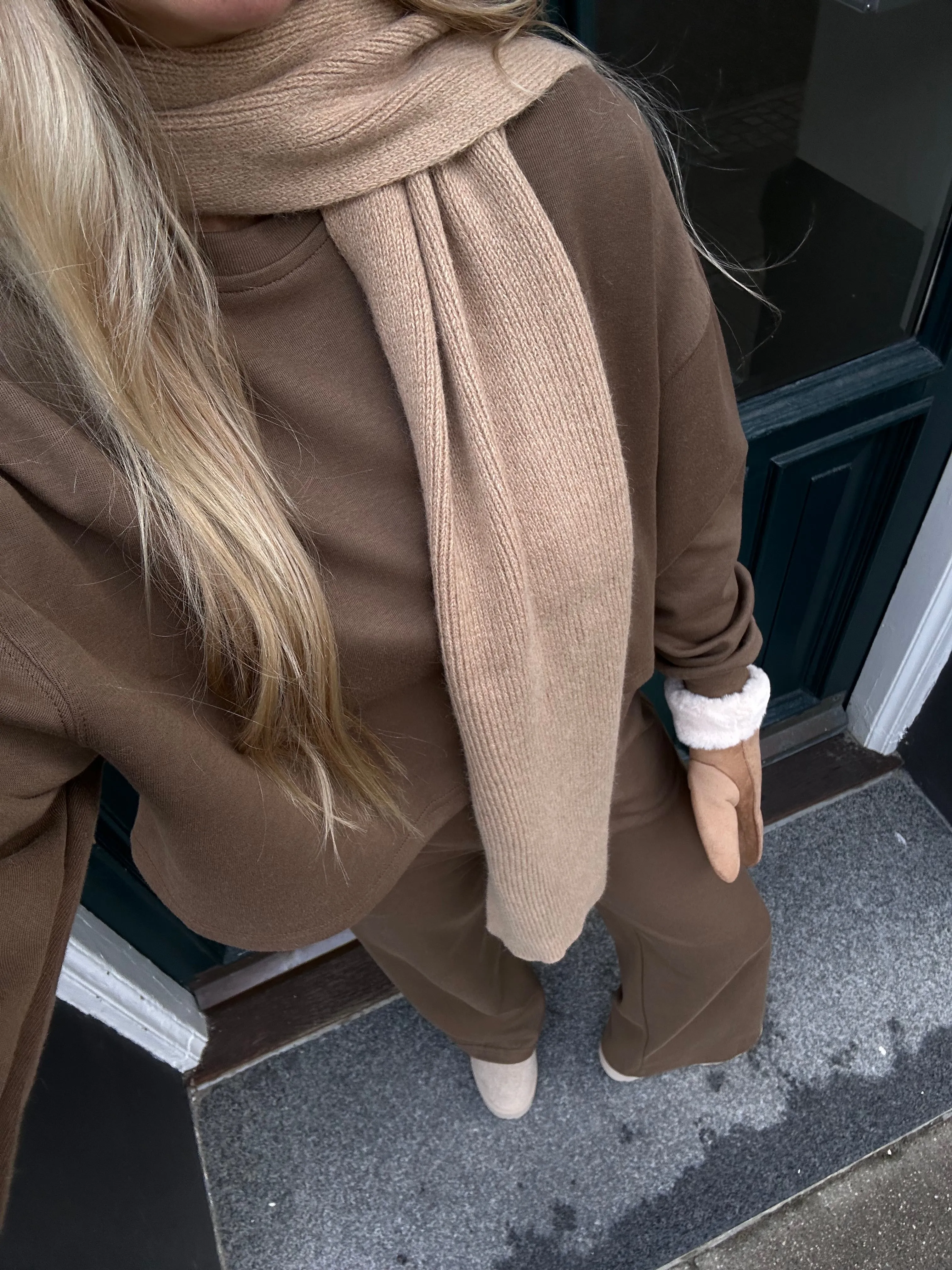 Alma sweatshirt mørkebrun