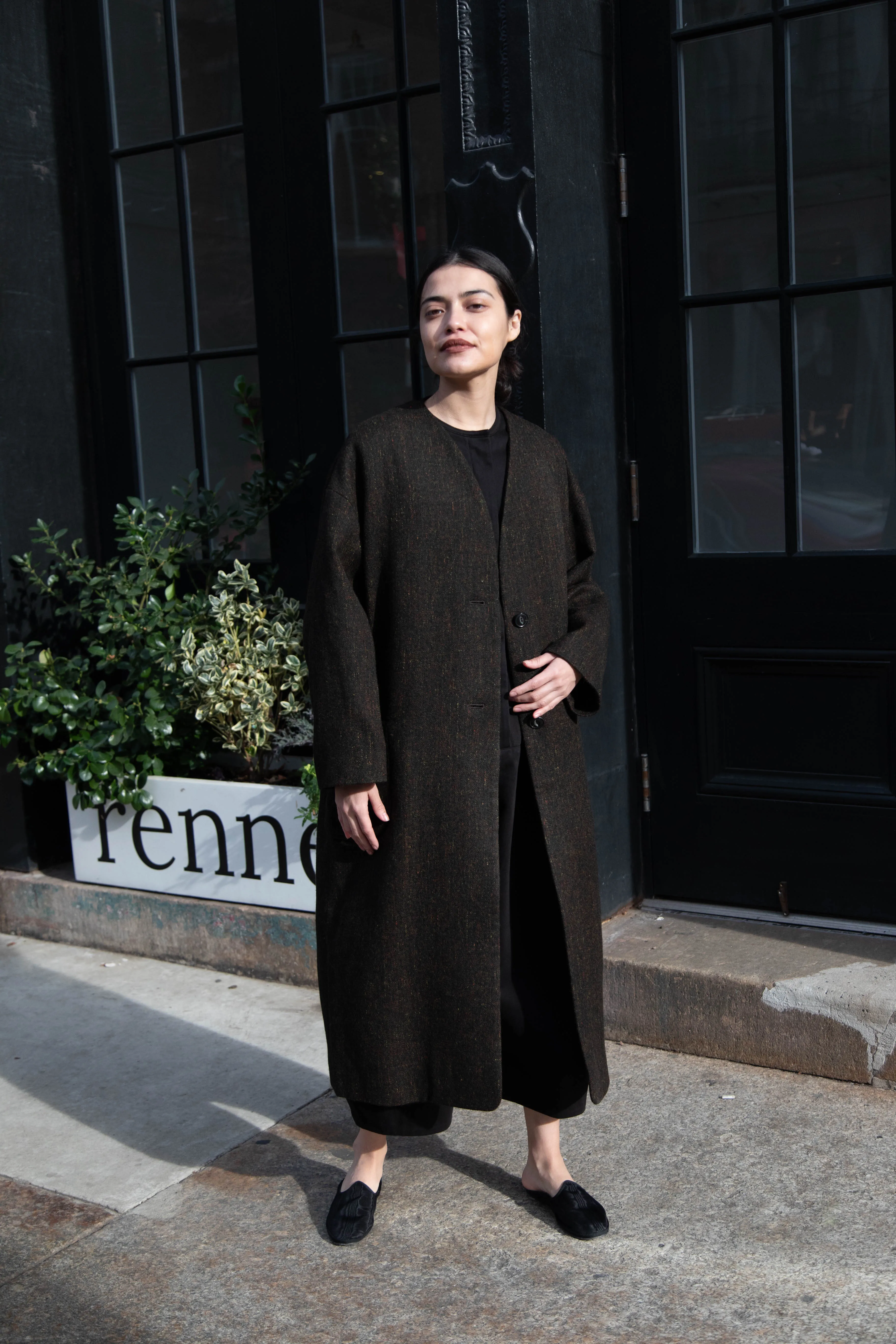 Arts & Science Tweed V-Neck Long Coat in Moss