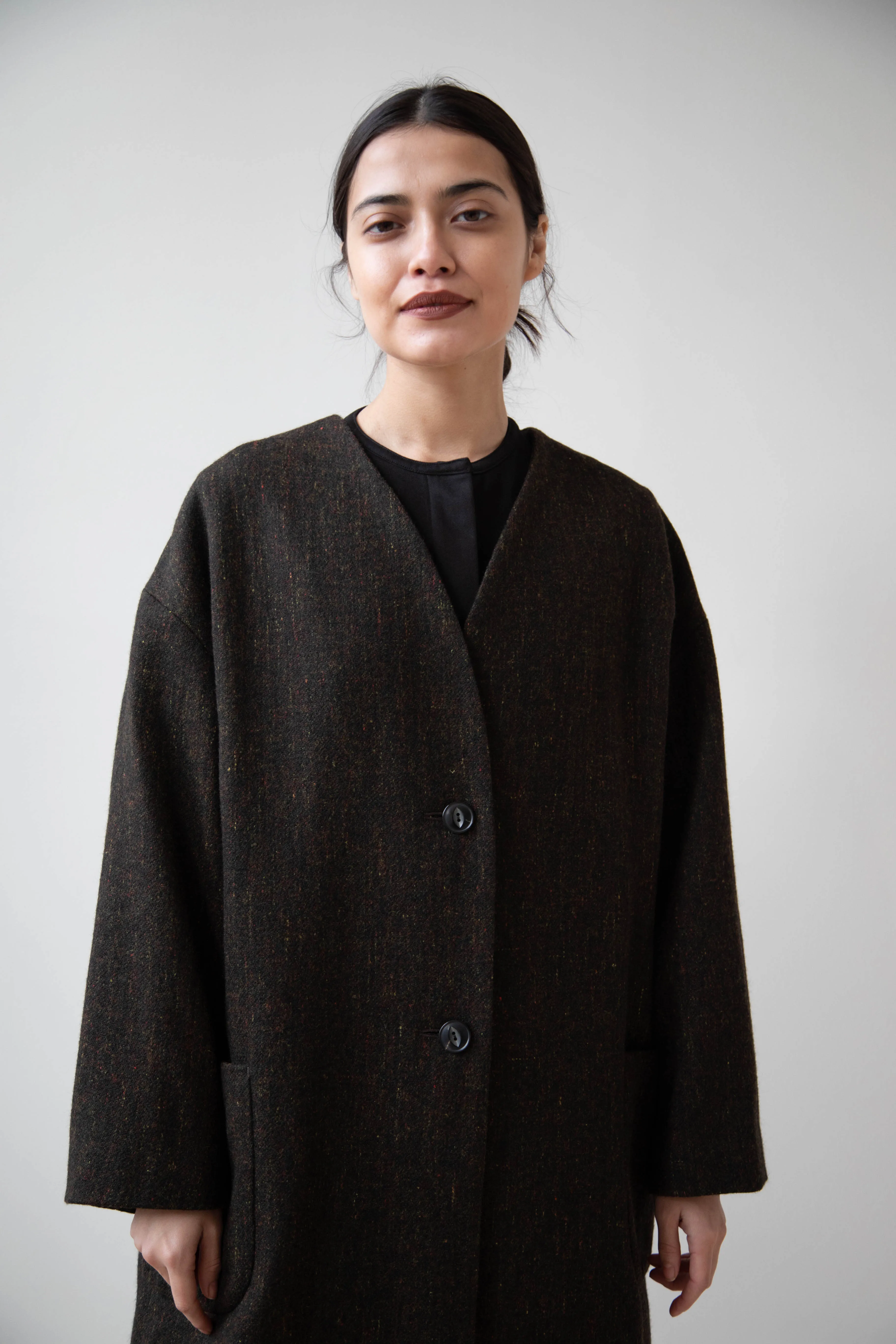 Arts & Science Tweed V-Neck Long Coat in Moss