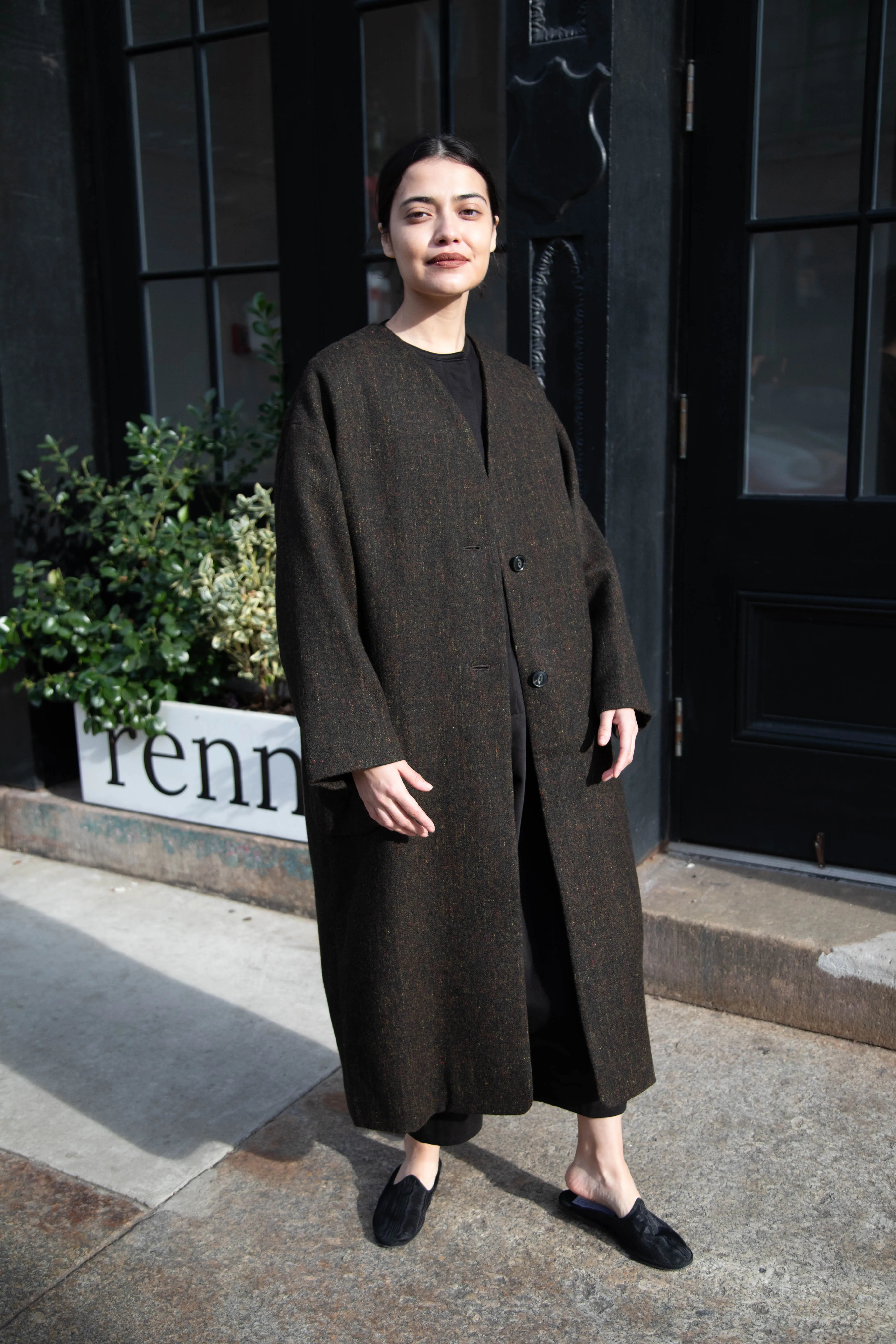 Arts & Science Tweed V-Neck Long Coat in Moss