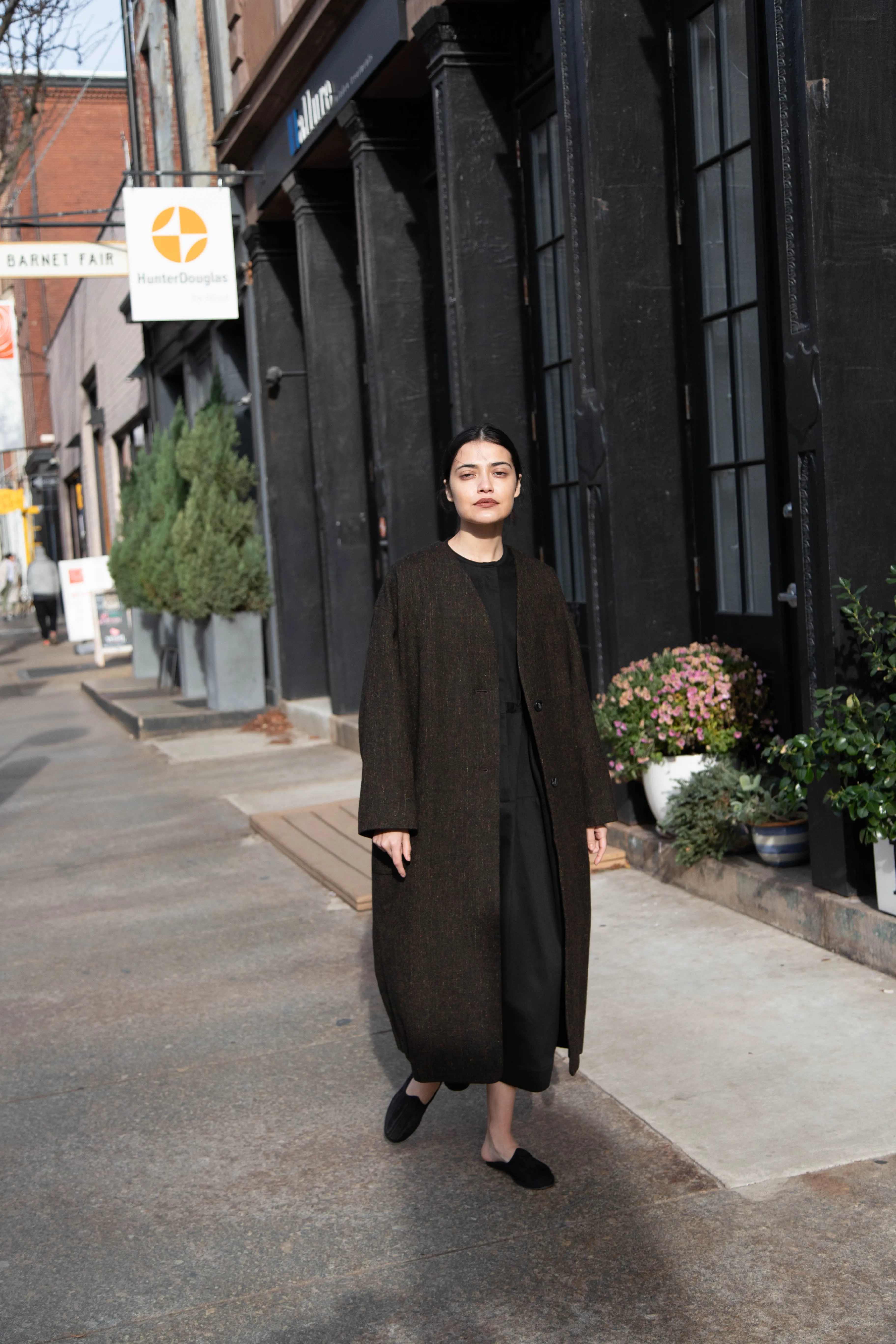 Arts & Science Tweed V-Neck Long Coat in Moss