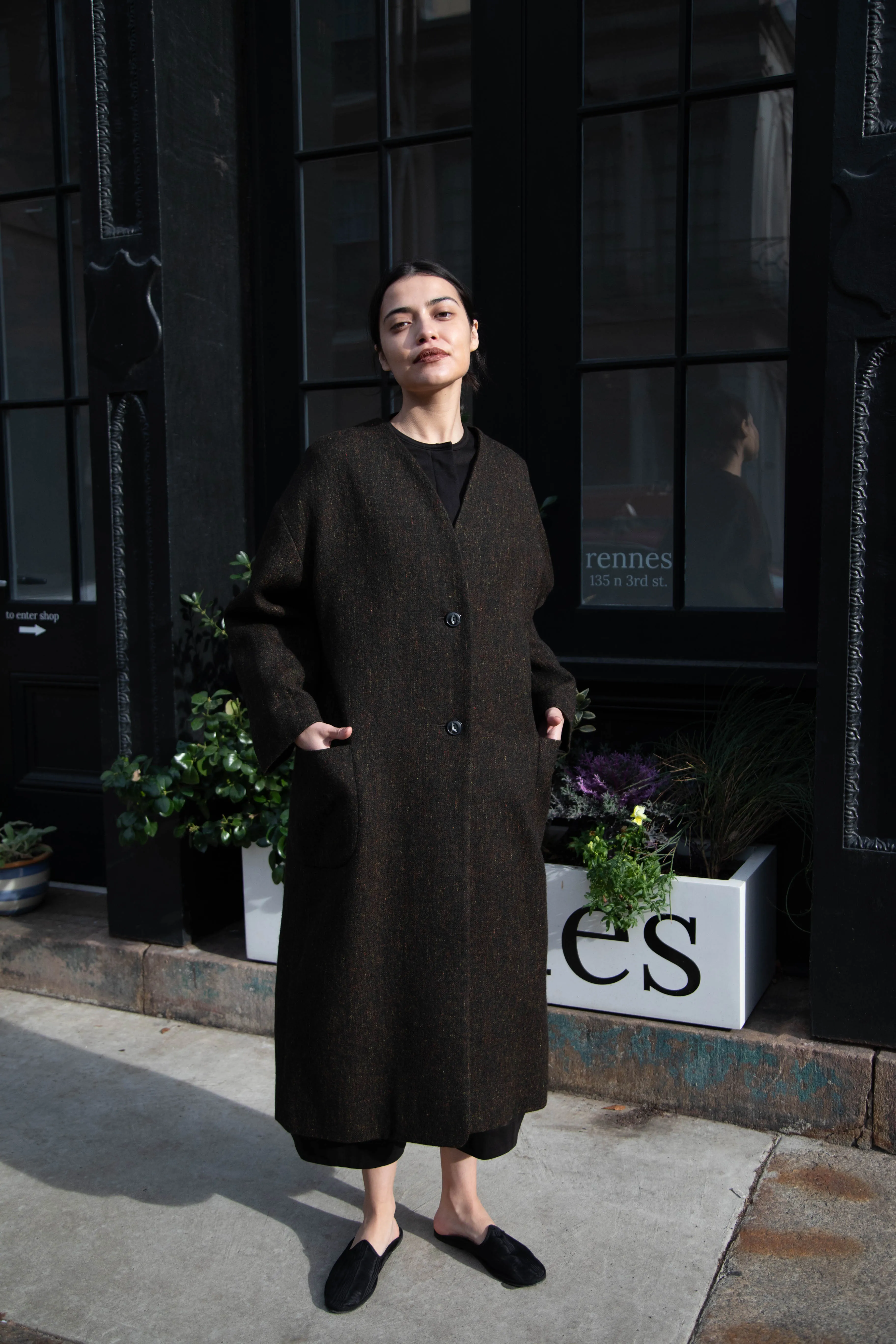 Arts & Science Tweed V-Neck Long Coat in Moss