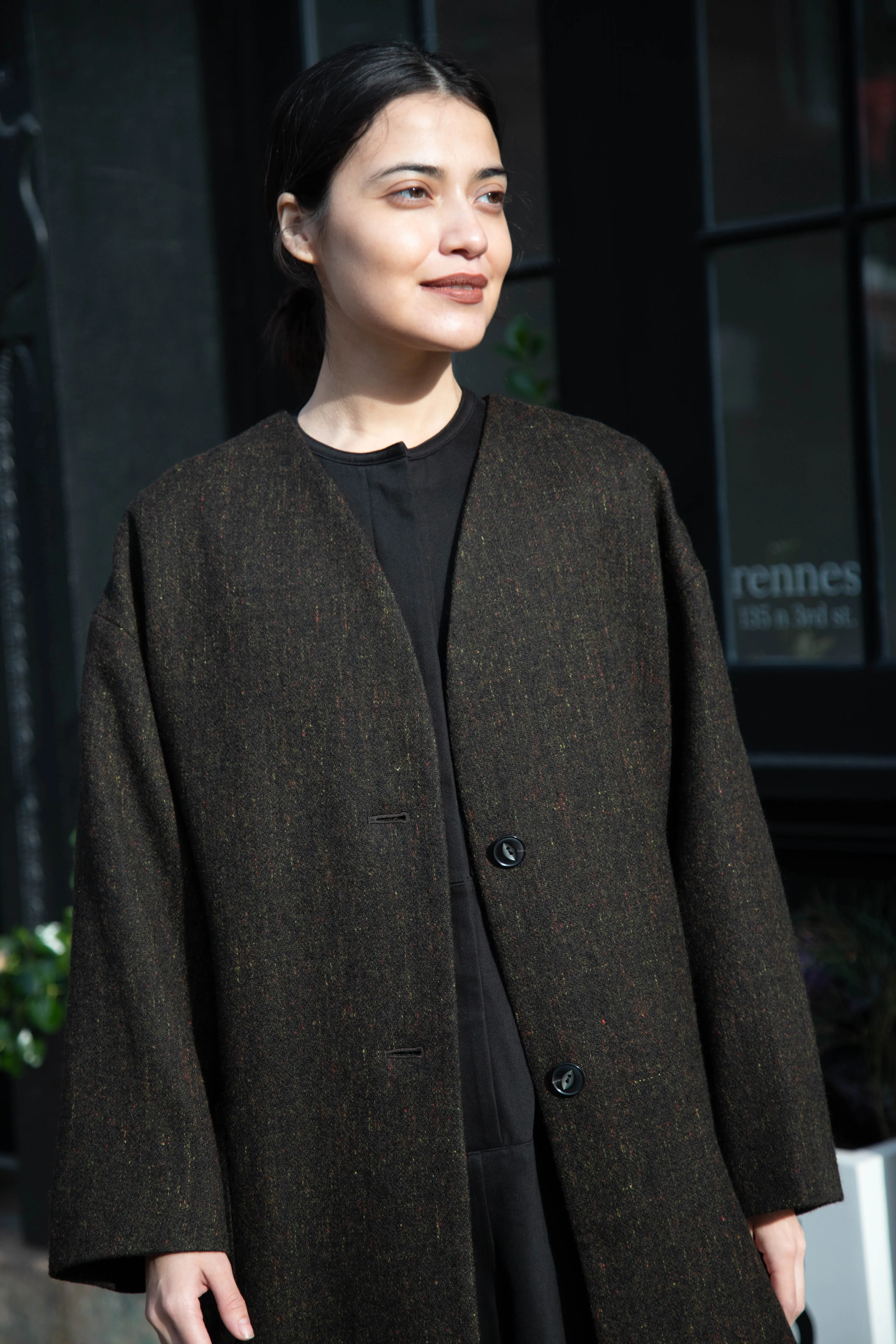 Arts & Science Tweed V-Neck Long Coat in Moss
