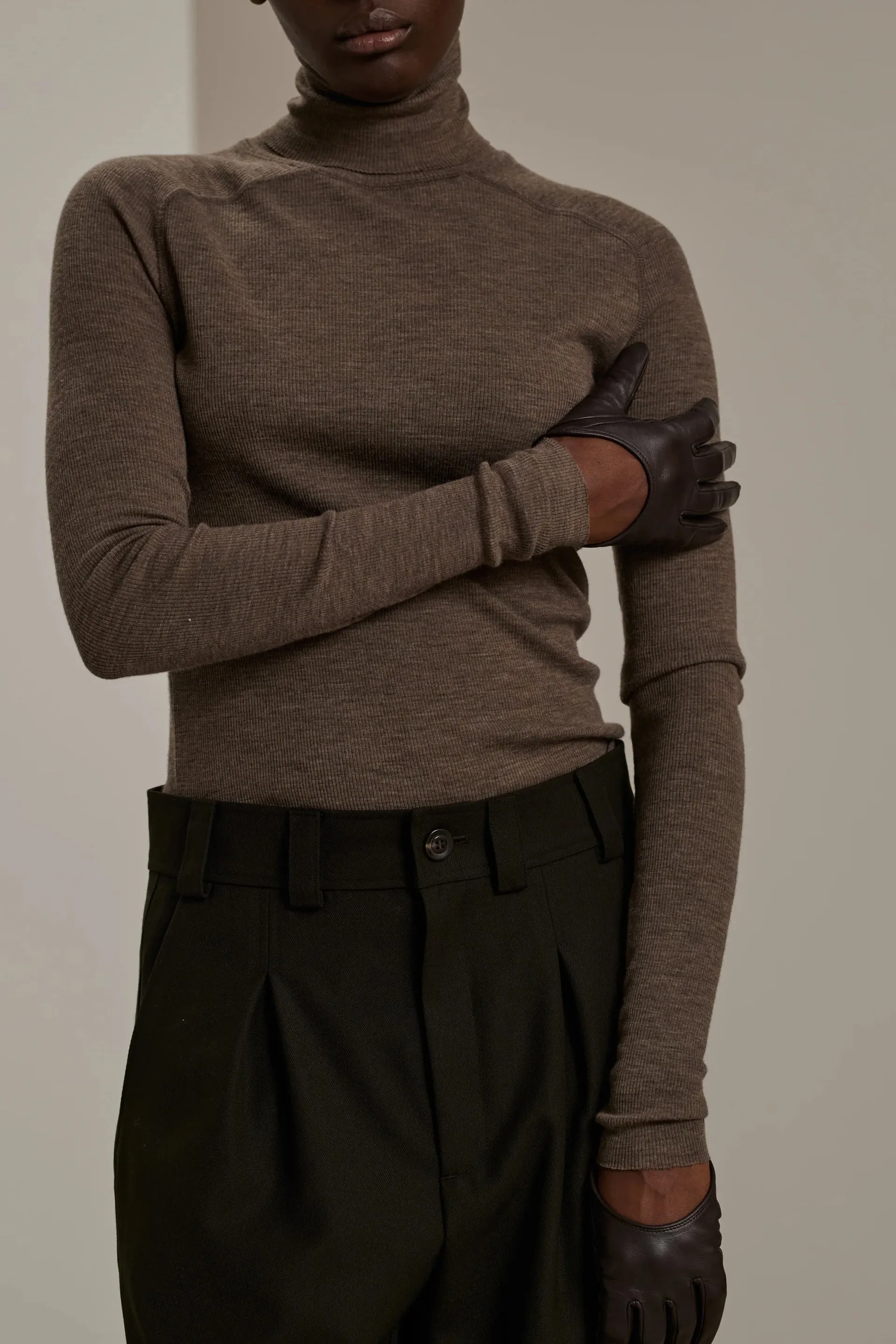Berenice Turtleneck in Chataigne