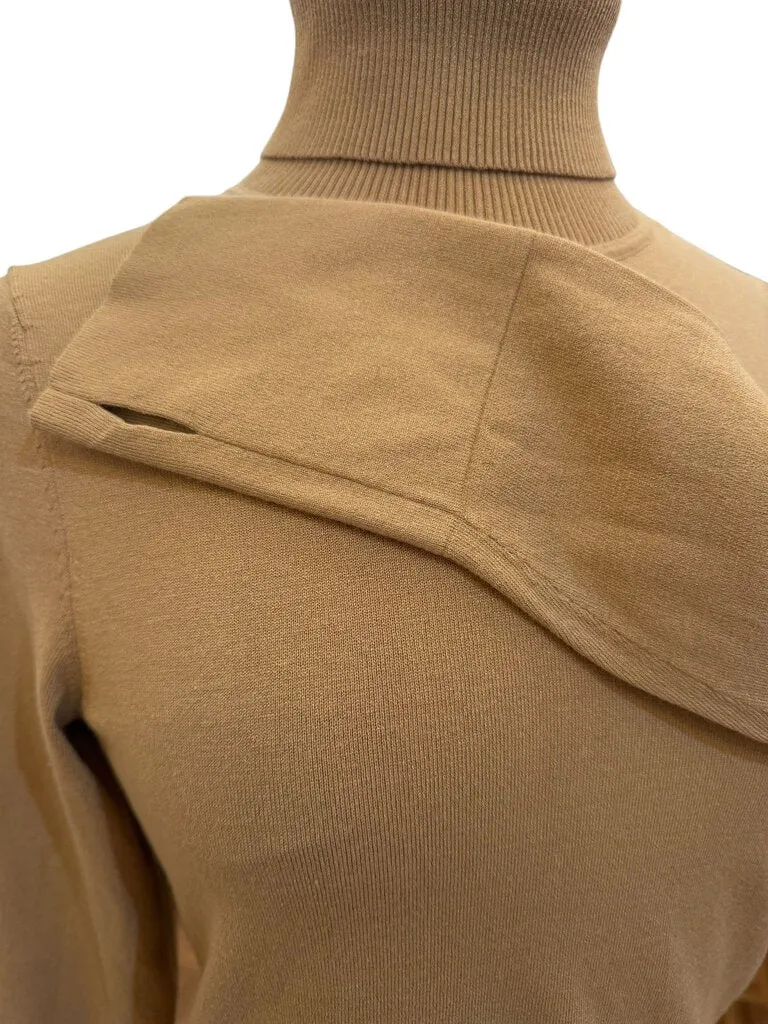 Carlisle fitted turtleneck NWT size S