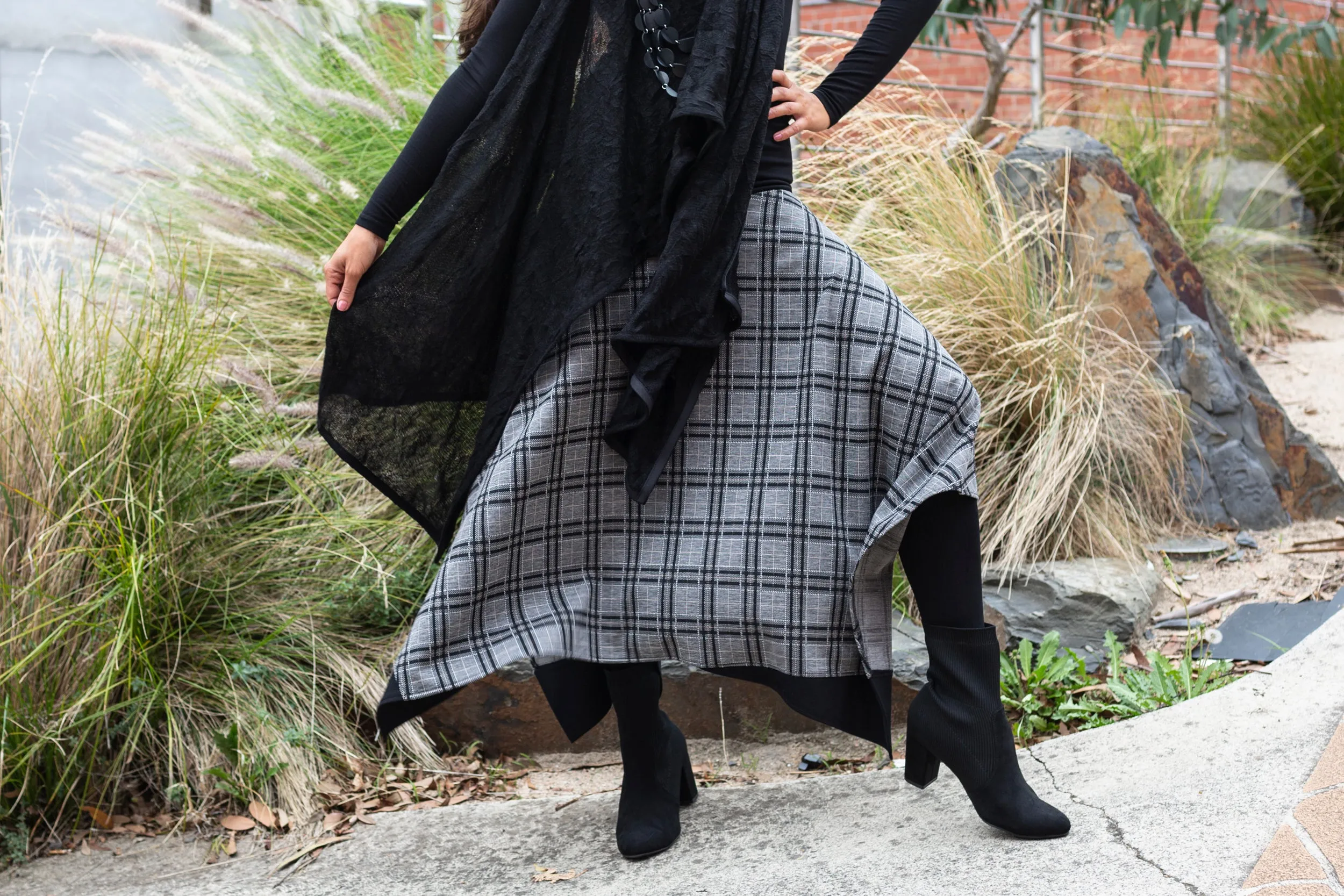 Cherish Wrap - Black Crushed Linen Knit