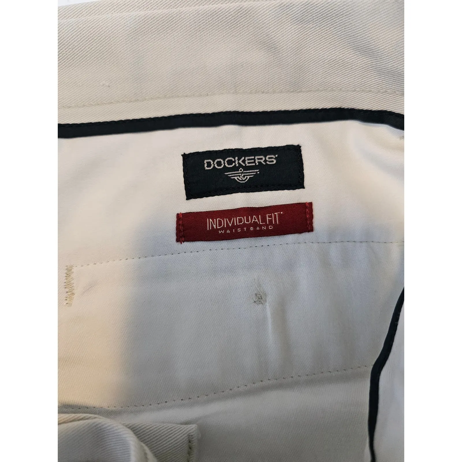 Dockers Mens Sz 34x30 Individual Fit Classic Fit Pleated Dress Pants Tan