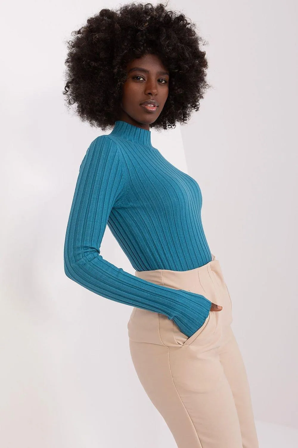 Factory Price low-key turtleneck sweater