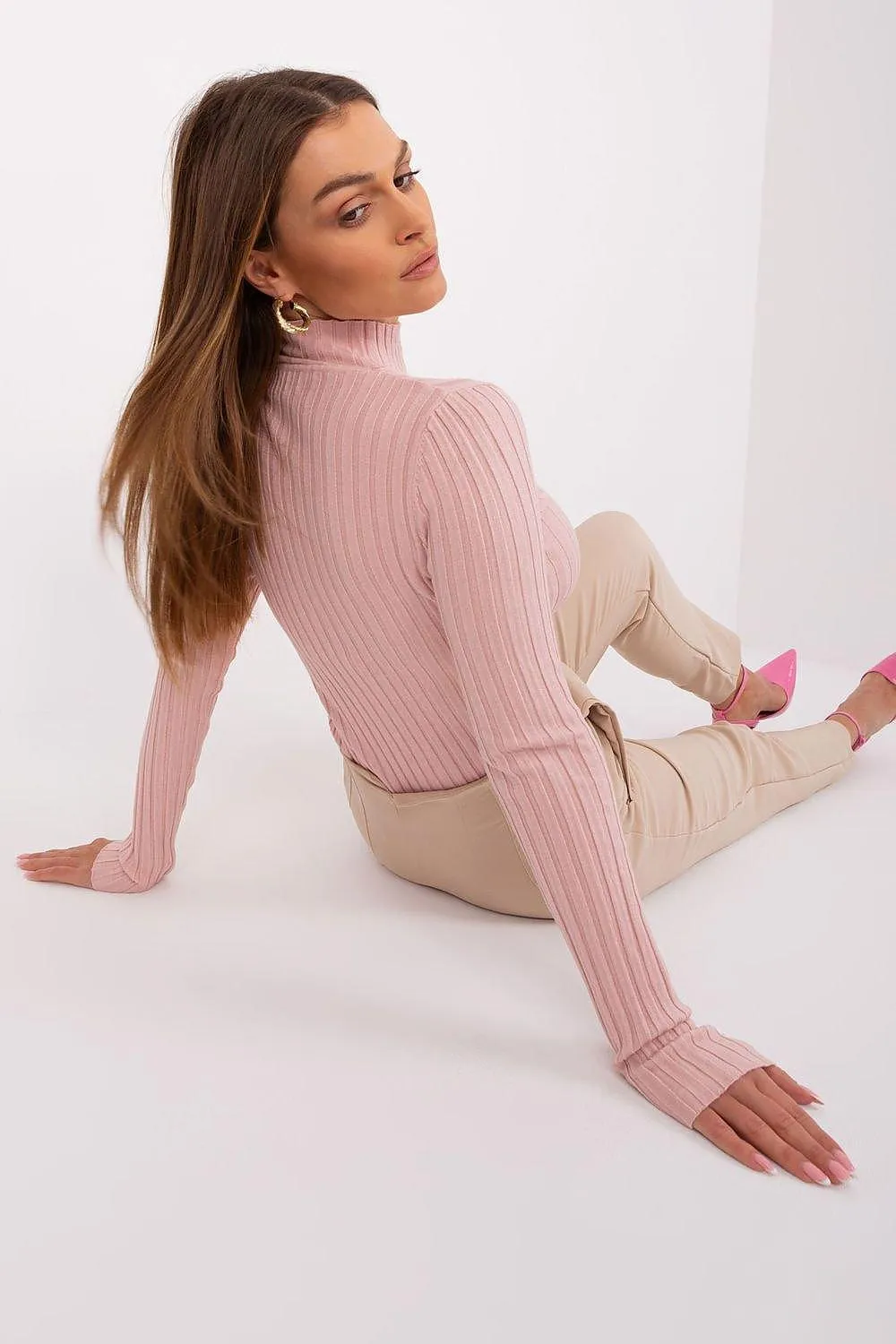 Factory Price low-key turtleneck sweater