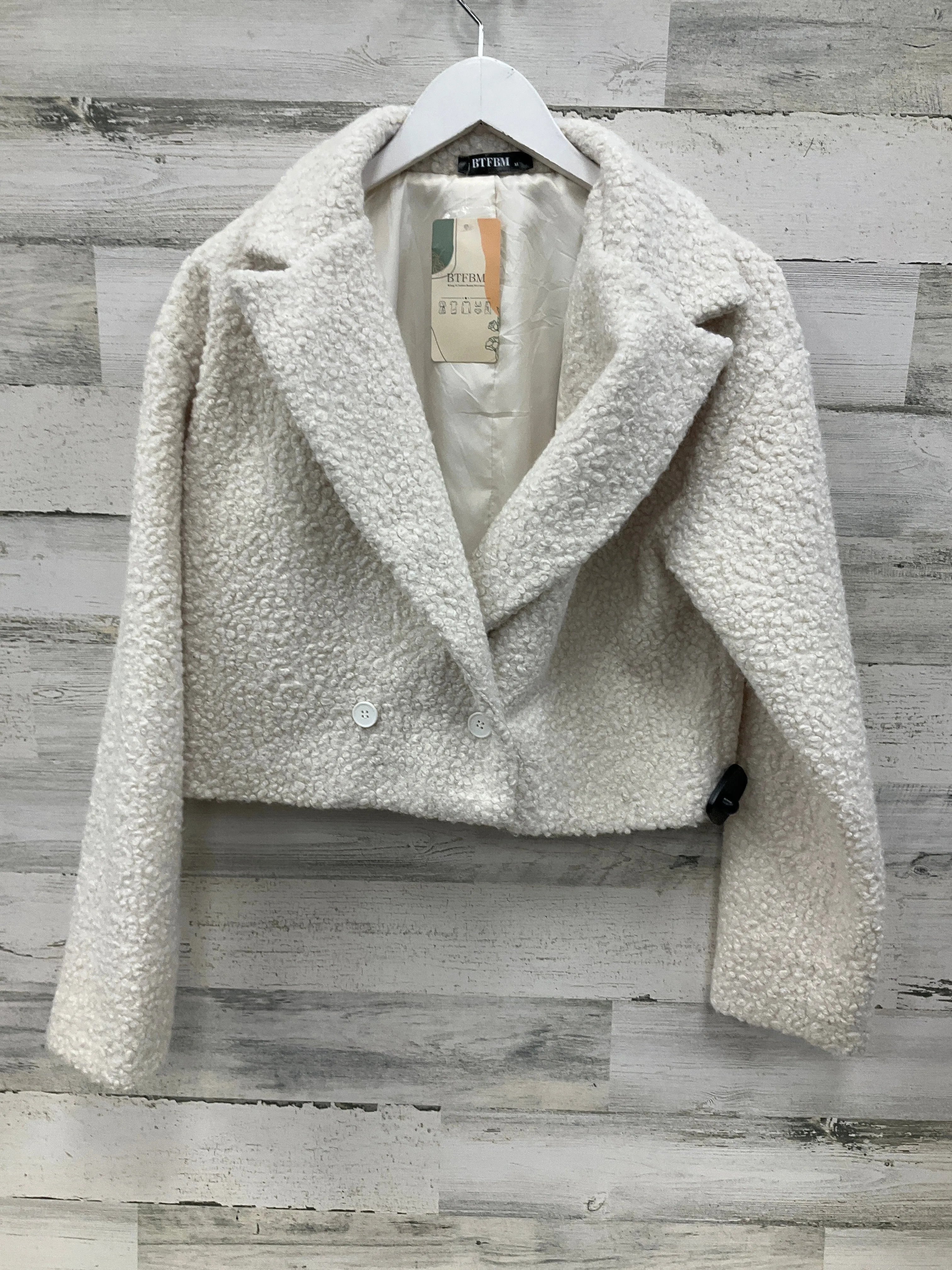 Jacket Faux Fur & Sherpa By Clothes Mentor In White, Size: M