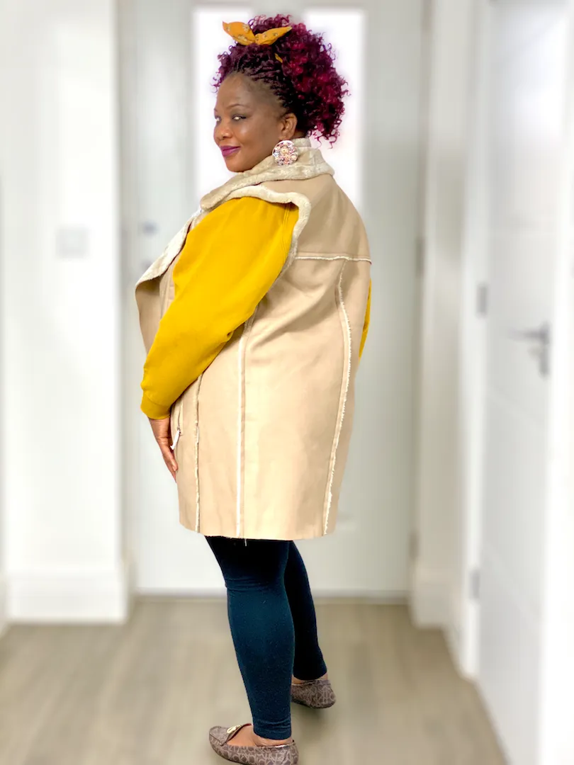 Leather Vest Coat With Fur Trim In Nude