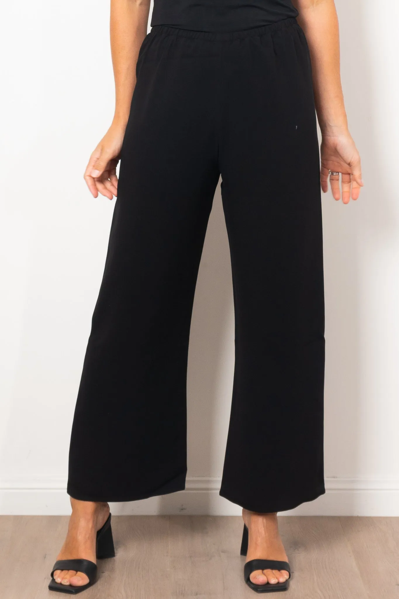 M.A. Dainty Monmouth Pant