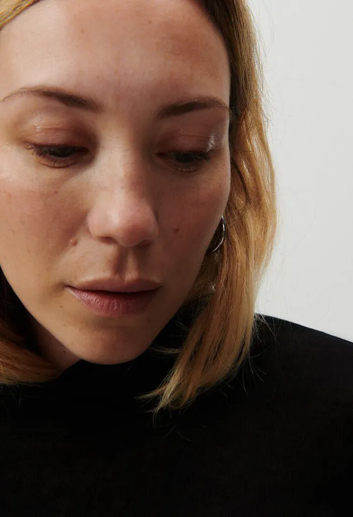 Massachusetts Turtleneck - Black