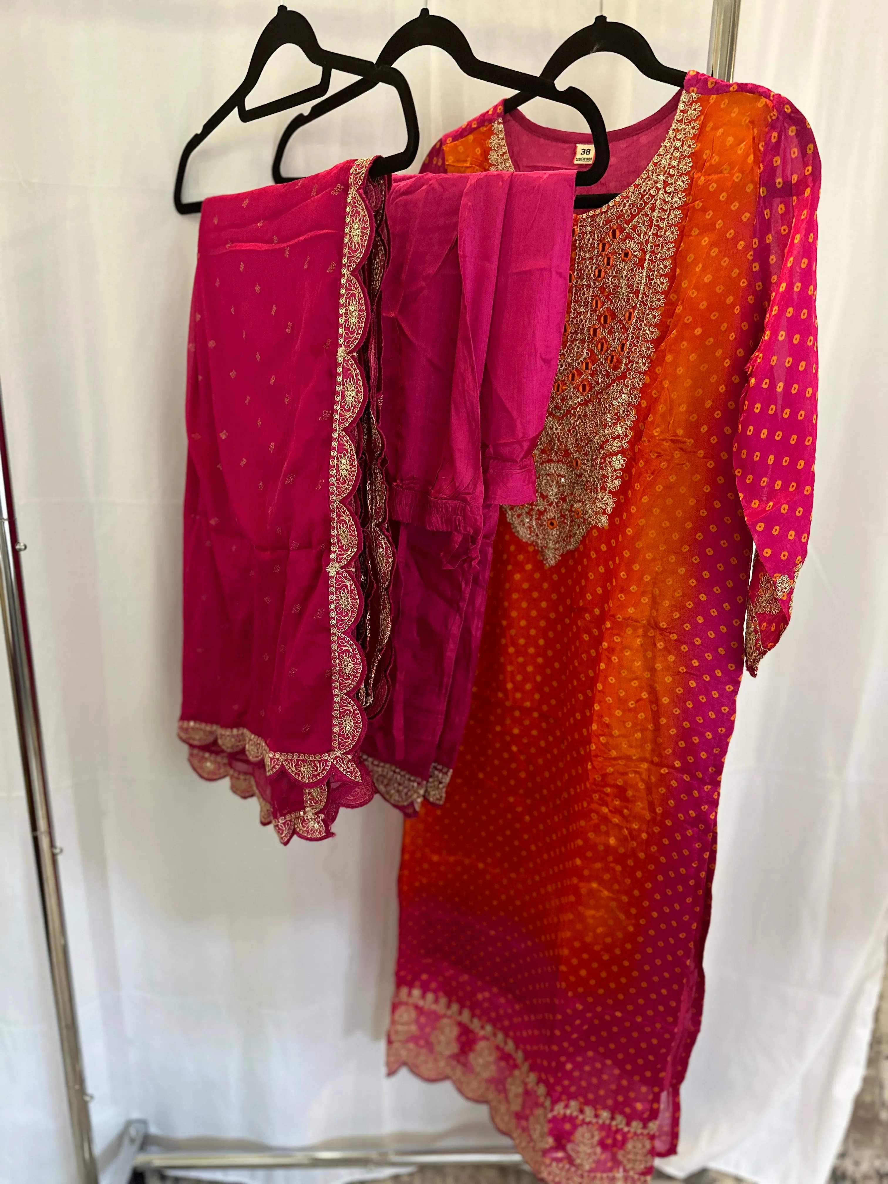 Pure Crepe Bandhini Design Salwar Suit with Gotta Patti