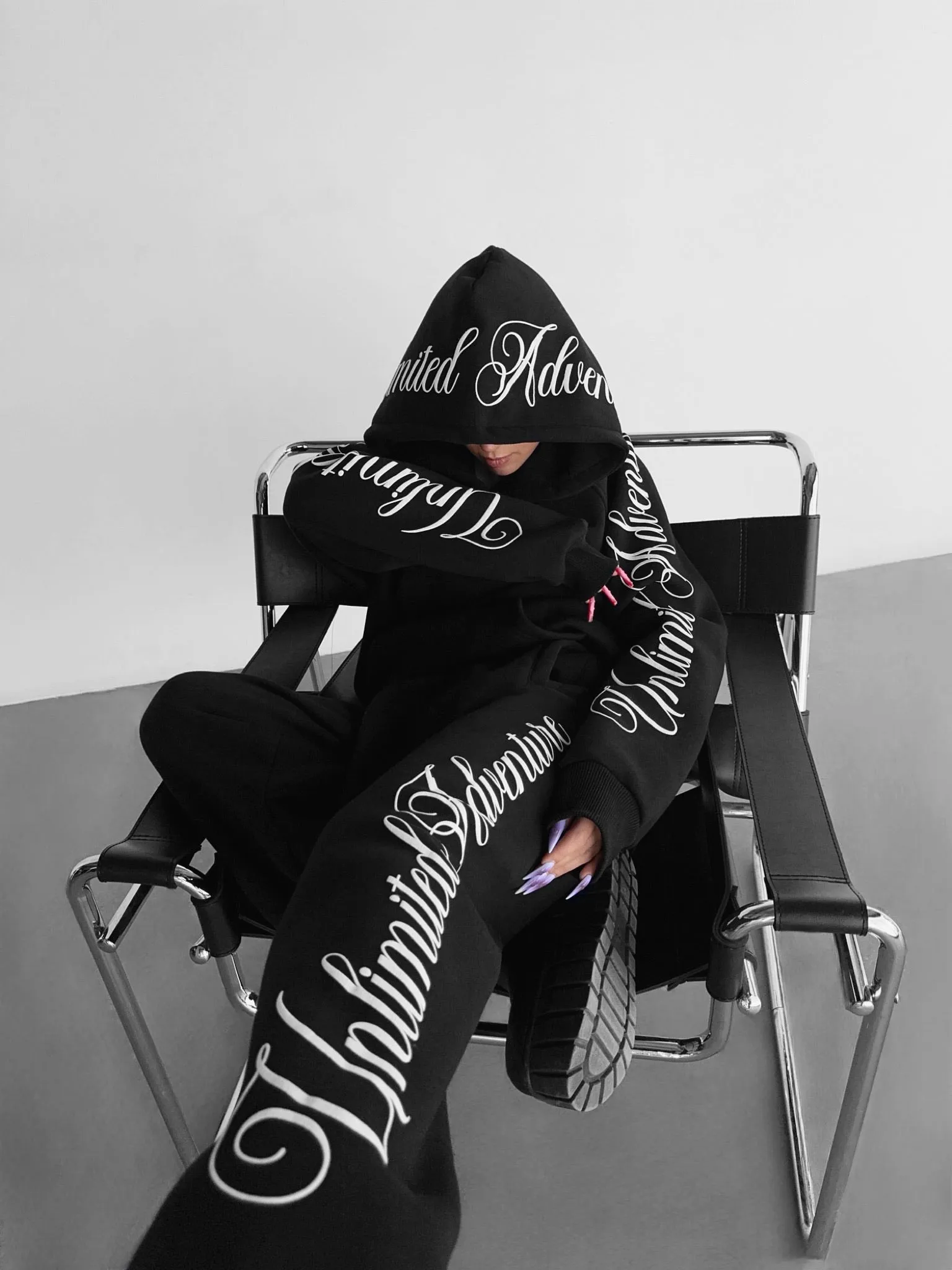 Writing Sweatpants - Black