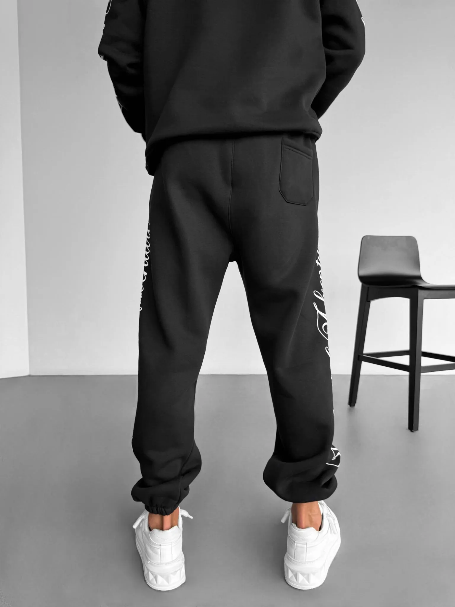 Writing Sweatpants - Black